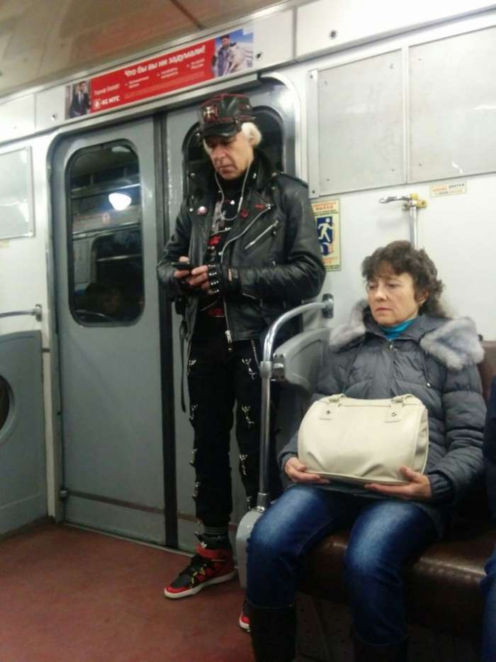 Модники пітерського метро (30 фото)