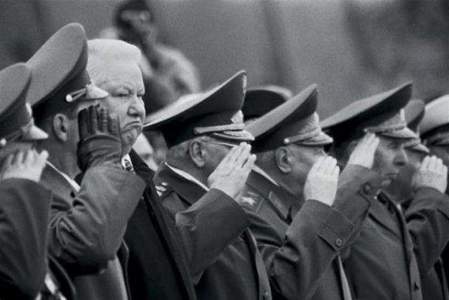 Десятиліття 1992-2002 у фотографіях (38 фото)