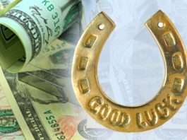 Підкова над дверима – джерело щастя і удачі!