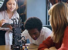 Як технічний літній табір перетворив літо на час «приходь і показуй».