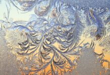 Вчені відкривають нові форми льоду в екстремальних умовах