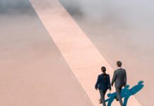 Навігація у Змінах: Лідерство з Емпатією в Освітніх Трансформаціях