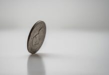 День числа Пі: Пошук Ірраціонального Числа у Випадковості