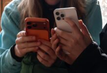 Соціальні Медіа-Гіганти Визнані Винними у Заподіянні Залежності: Meta та YouTube Повинні Виплатити Компенсації