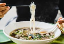 Наука про похмілля: Які продукти дійсно допомагають