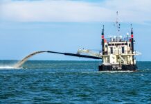 Pengerukan Sungai Carolina Utara Berisiko Melepaskan ‘Bahan Kimia Selamanya’