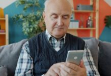 Як зробити будь-який смартфон зручнішим у використанні для пенсіонера