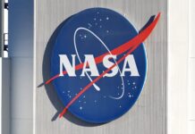 Колишні астронавти NASA об’єдналися для захисту конституційних принципів